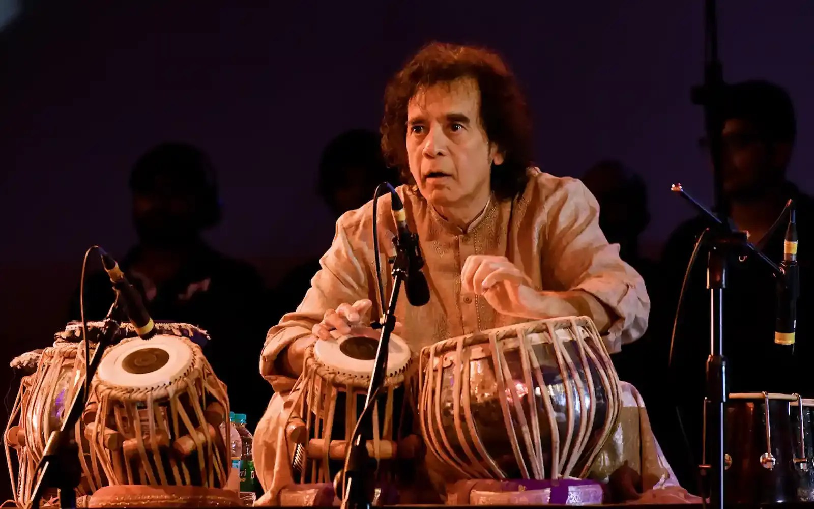 Człowiek, który dał światu rytm: Zakir Hussain (1951-2024)
