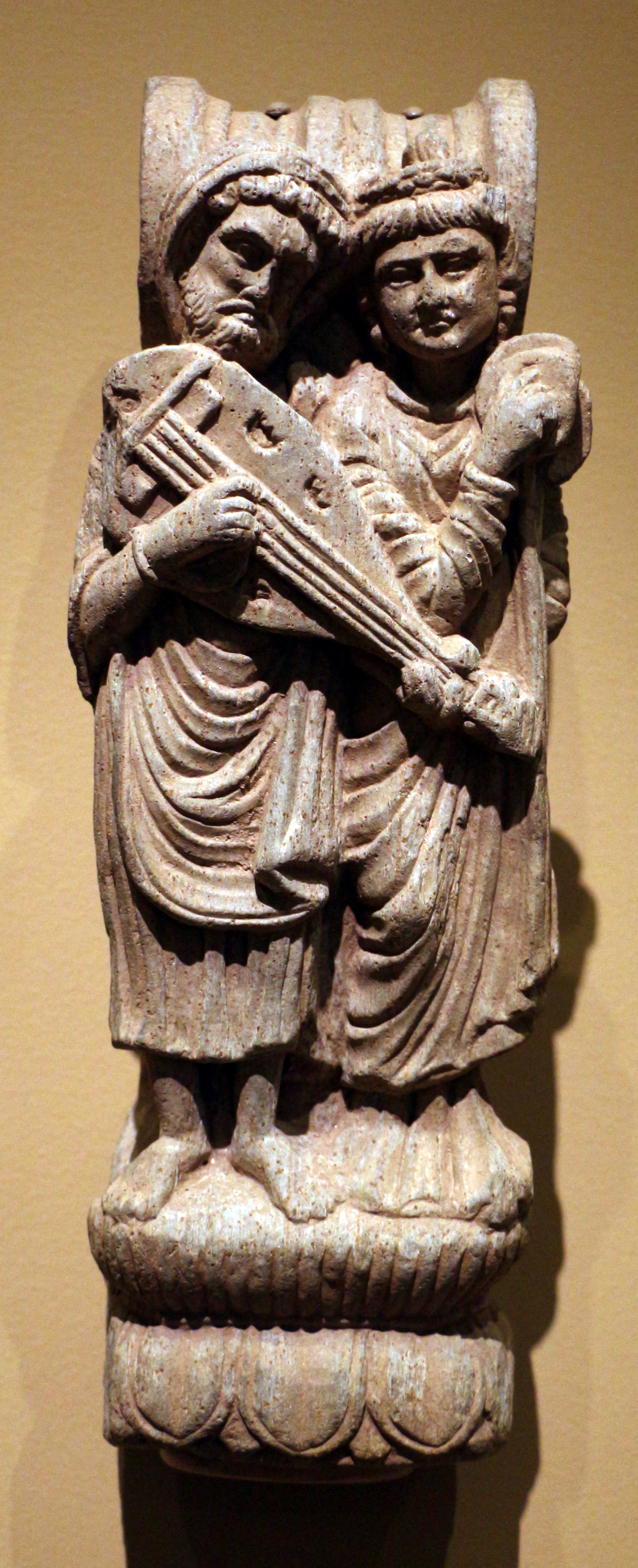 Gandhara, muzyka i sztuka buddyjska. O znaczeniu rzeźby dwóch muzyków